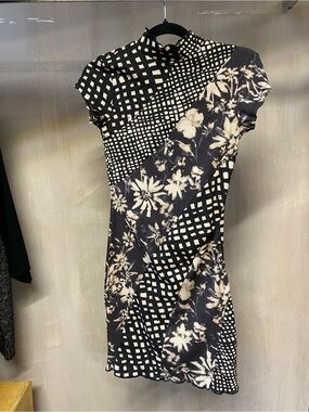 Black and Cream Patterned Short Sleeve Dress